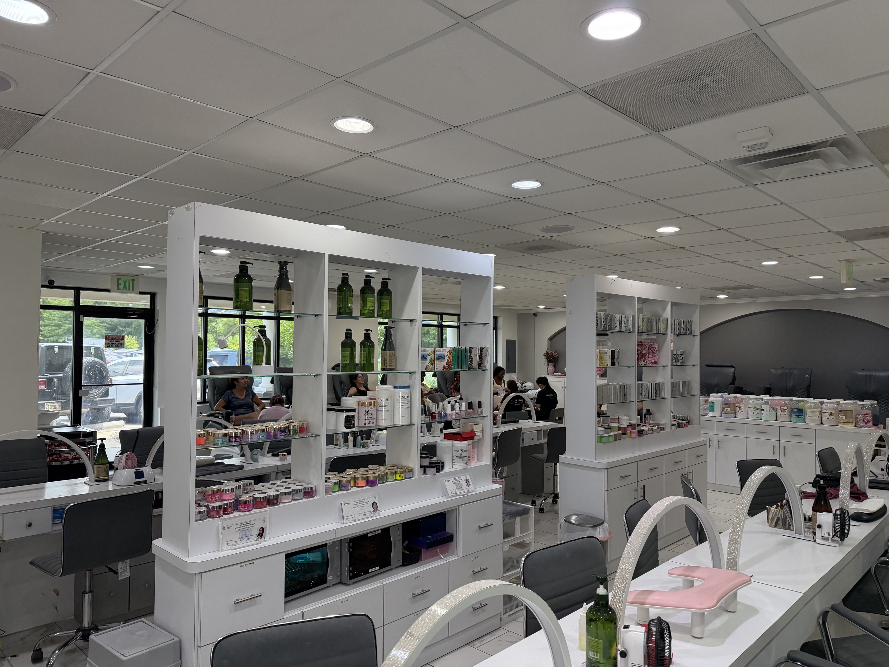 Nail design gallery image 15